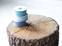 Gift ribbon Chevron, blue-white, 25 mm, 10 m roll, ribbed
